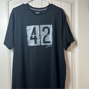 Jackie 42 t shirt  size XL